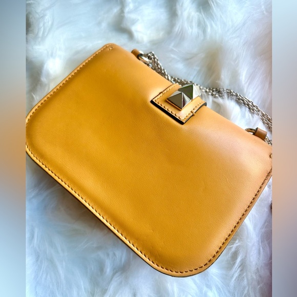 VALENTINO GARAVANI Mini Glam Lock Rockstud Flap Yellow - Picture 3 of 8